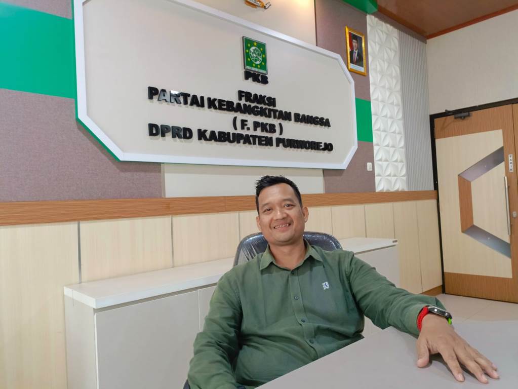 234-rudi_hartono_hijau_png1.jpg